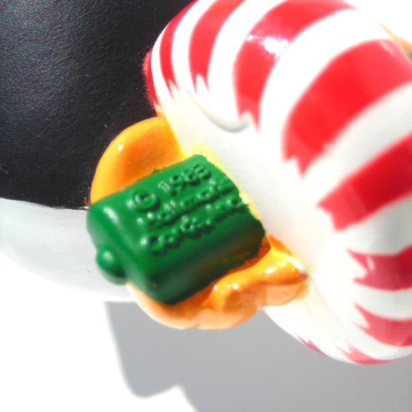 🦋 lot 2 Hallmark Christmas ornaments Santa Cookies Cocoa & Penguin Peppermint - Picture 4 of 4